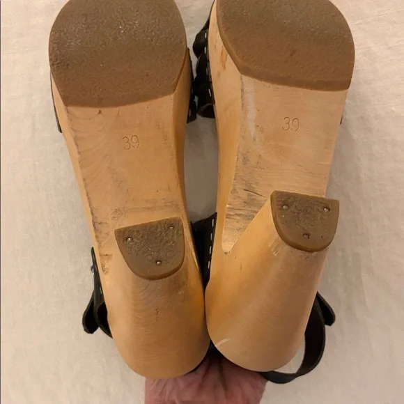 Swedish Hasbeens Black Leather Clogs/ Heels - Picture 4 of 9